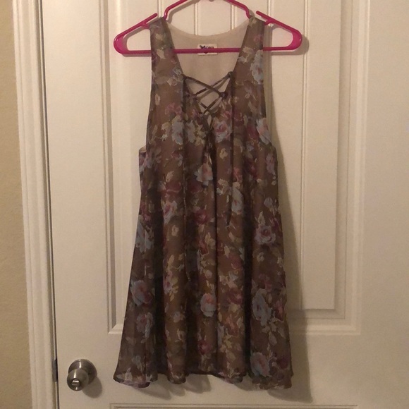 SMYM lace up dress - Picture 2 of 5